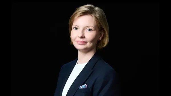 С 1 сентября владельцы доменов в зонах .ru, .рф и .su должны будут проходить идентификацию через портал Госуслуг — изменения побудят компании пересмотреть управление цифровыми активами.