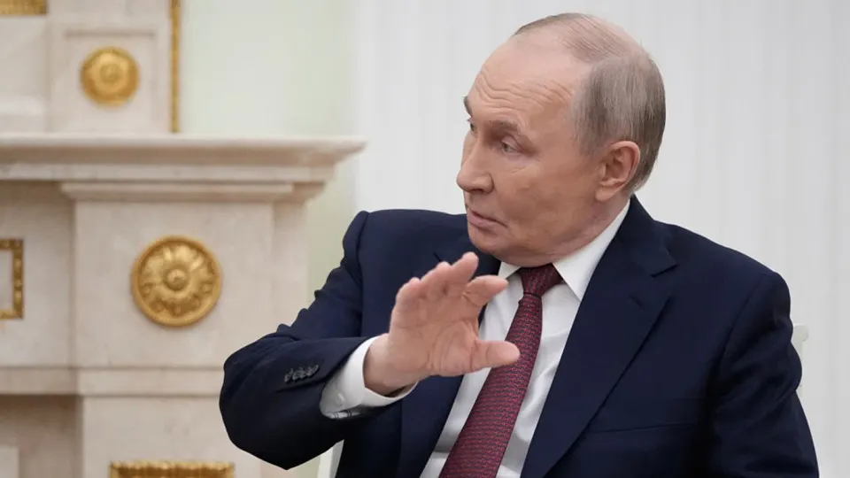 У совладельца «Русагро» отобрали бизнес — с 2022 года государство инициировало сотни дел и изъяло активы на триллионы рублей. Олигархи предлагают взносы в бюджет, однако механизм давления на элиту сохраняется.