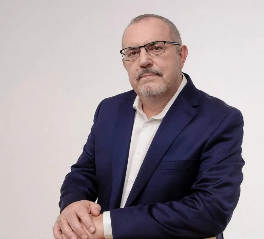 В реестр внесли политического деятеля Бориса Надеждина, связанный с ним проект «Штаб кандидатов», предпринимателя и эксперта по заполярному туризму Тимофея Рогожина и журналистку Екатерину Воропай.