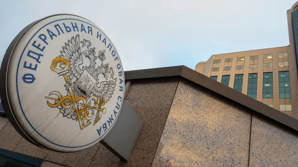 Ужесточение налогового режима для малого бизнеса не дало ожидаемого эффекта: в начале 2026 года сборы по специальным налоговым режимам сократились более чем на пятую часть, тогда как дефицит федерального бюджета продолжает расти.