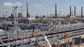 Из-за ударов беспилотников приостановлена переработка нефти на Туапсинском, Новокуйбышевском, Саратовском и Нижегородском НПЗ, а также на «Киришинефтеоргсинтезе».