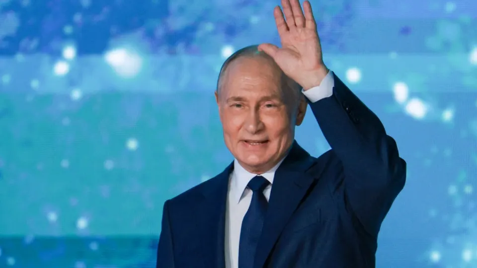 Президент Владимир Путин заявил, что при ограничениях мобильного интернета в России должны продолжать работать ключевые государственные и социально значимые онлайн‑сервисы, включая портал госуслуг, платёжные системы и запись к врачу.