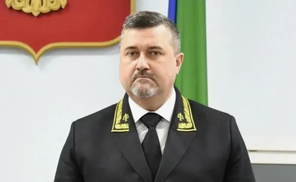Высшая квалификационная коллегия судей прекратила полномочия Фёдора Щукина по его заявлению о почётной отставке. Щукин возглавлял Верховный суд Дагестана с 2024 года; ранее его предлагали в кандидаты на пост главы республики.