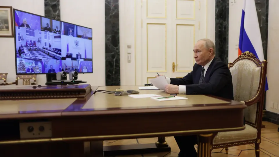 Президент заявил, что по общежитию Старобельского профессионального колледжа нанесён целенаправленный удар, есть погибшие и раненые. МИД проинформирует международные организации, Минобороны подготовит предложения по ответу.