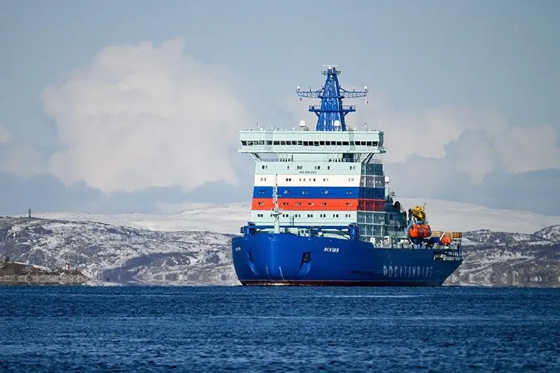 Верховный суд РФ рассмотрит жалобу по делу о банкротстве Мурманского морского пароходства — стратегического оператора Северного морского пути. Кредиторы требуют субсидиарной ответственности почти в миллиард рублей, пока арктический флот уступают иностранным компаниям.