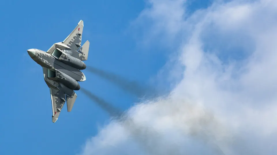 Министерство потребовало оплатить неустойку по госконтракту на разработку газоразрядных видеомодулей — работы по проекту «Дисплей-И7» просрочены более шести лет. Одновременно правительство снизило целевые показатели и сократило финансирование программ по импортозамещению электроники.