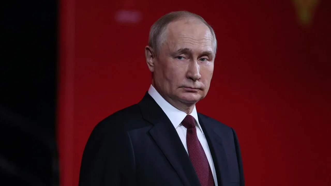 Власти России заявили, что прекращение огня возможно лишь при выполнении российских условий. Пресс‑секретарь Кремля отметил, что «как таковая заморозка невозможна» из‑за позиции Киева.