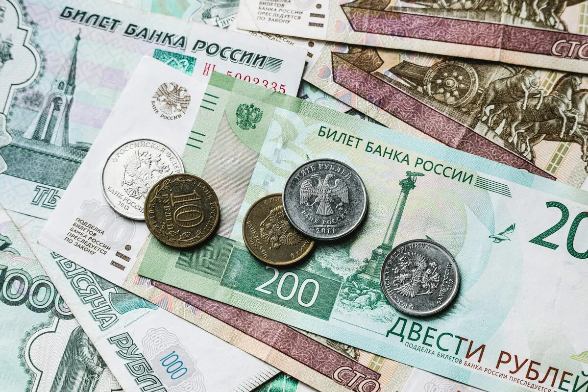 Правительство разрешило повысить плату за ЖКУ выше запланированного в шести регионах; рост будет разниться по регионам, лидером стал Ставропольский край.