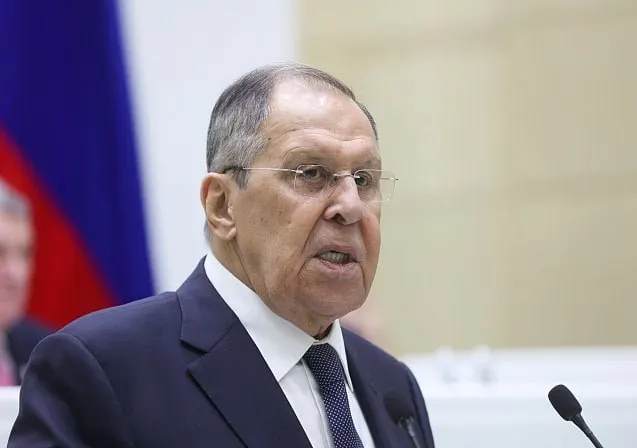 Лавров назвал обвинения Берлина началом эскалации конфликта и объяснил закрытие генконсульства в Бонне и Русского дома в Берлине после инцидента.