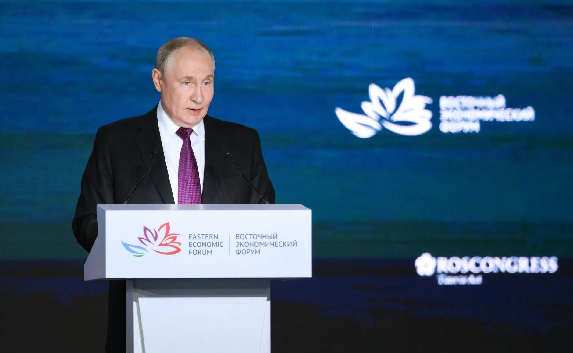 На Всемирном экономическом форуме президент подчеркнул важность демографического вопроса и отметил, что влияние СВО не является основным фактором.