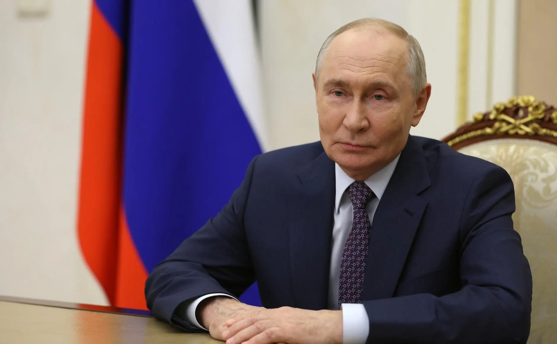 Глава государства поздравил педагогов с профессиональным праздником и подчеркнул важность их работы для будущего страны.